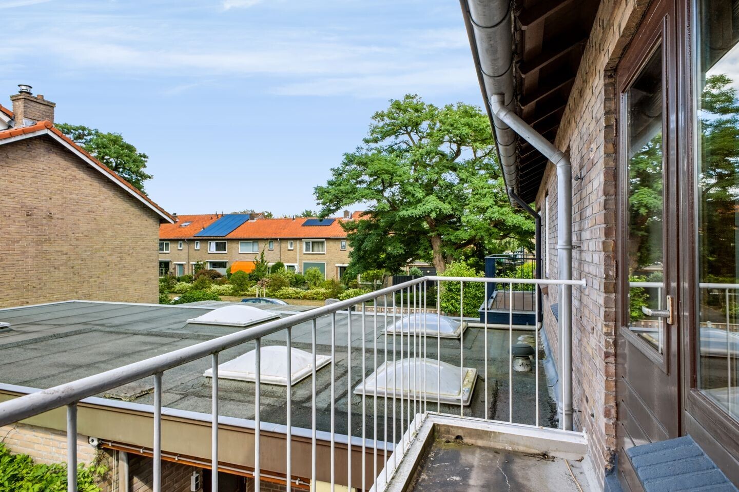 Tussenwoning te koop: Strausslaan 43, Apeldoorn