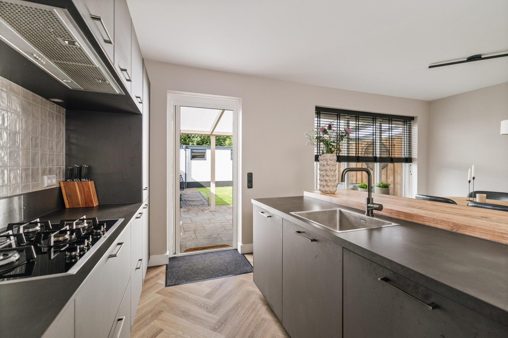 Tussenwoning te koop: Amer 6, Apeldoorn