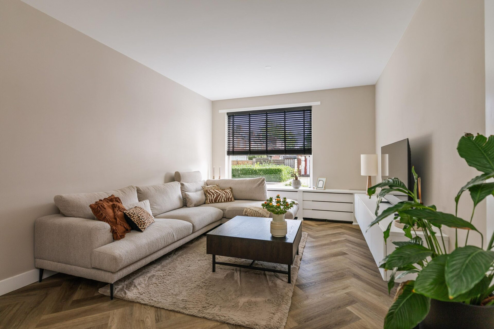 Tussenwoning te koop: Amer 6, Apeldoorn