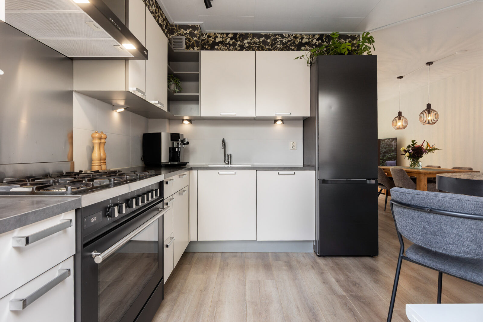 Tussenwoning te koop: De Haardstede 9, Apeldoorn