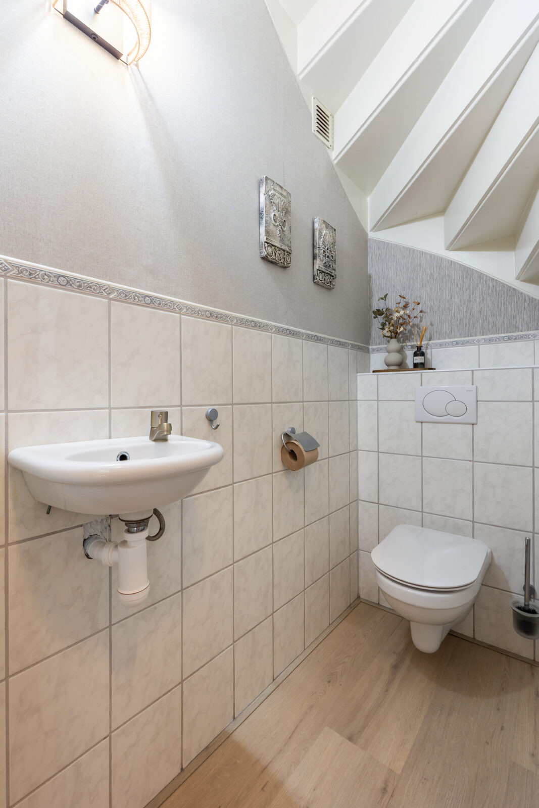 Tussenwoning te koop: De Haardstede 9, Apeldoorn