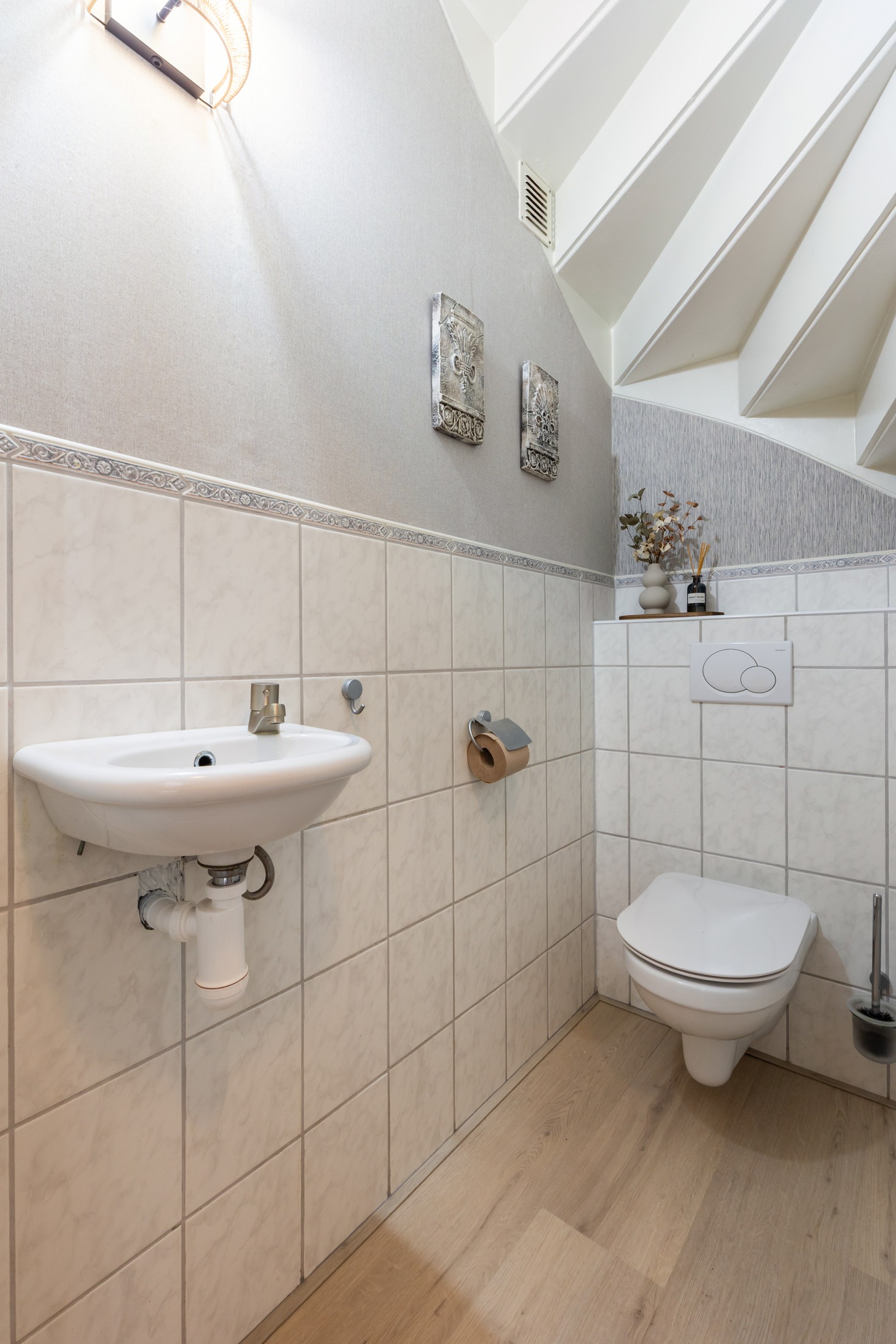 Tussenwoning te koop: De Haardstede 9, Apeldoorn