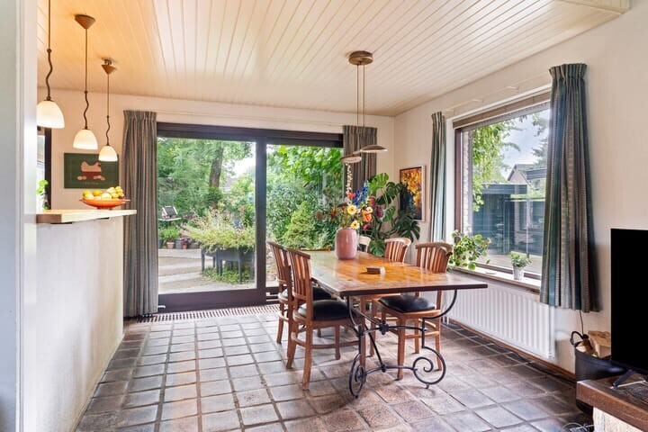 Vrijstaande woning te koop: Hoenderloseweg 42, Ugchelen