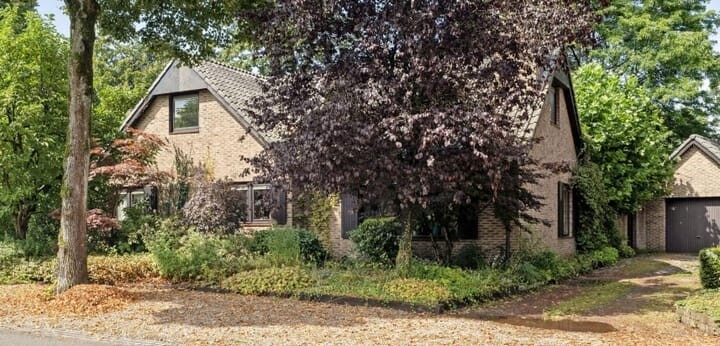 Vrijstaande woning te koop: Hoenderloseweg 42, Ugchelen