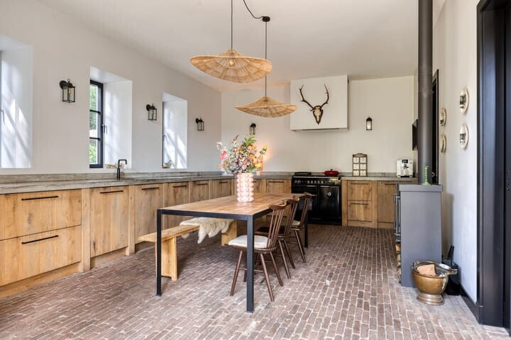Vrijstaande woning te koop: Hoenderloseweg 145, Ugchelen