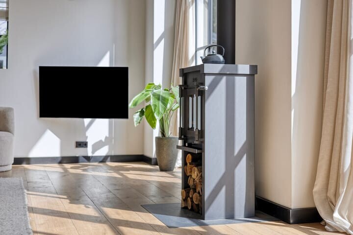 Vrijstaande woning te koop: Hoenderloseweg 145, Ugchelen