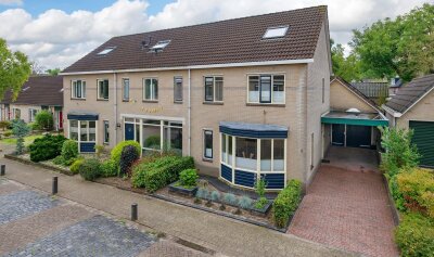 Juffrouw Oosterweg 4