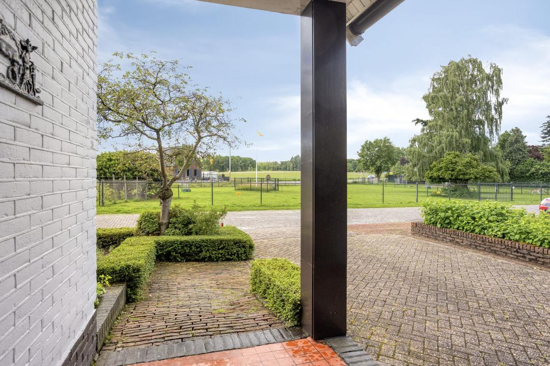 Vrijstaande woning te koop: Leeuwenbergweg 31, Loenen