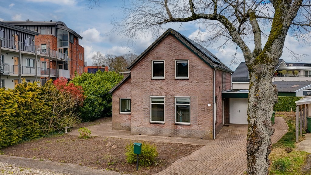 Vrijstaande woning te koop: Reuweg 1A, Loenen