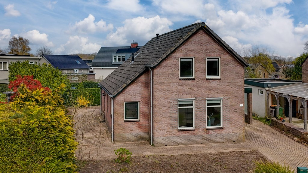 Vrijstaande woning te koop: Reuweg 1A, Loenen