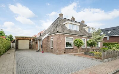 Dorpsstraat 22