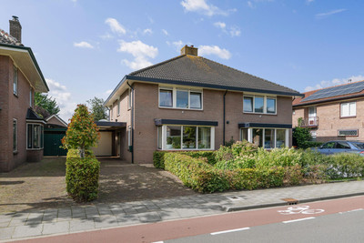 Stationsstraat 47