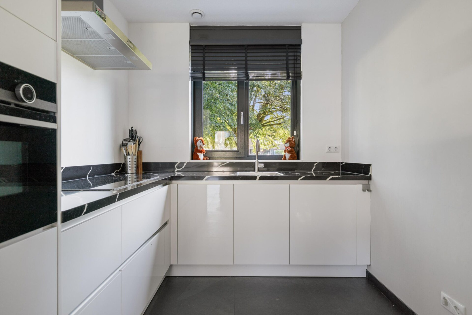 Tussenwoning te koop: Abraham Kuyperstraat 23, Twello