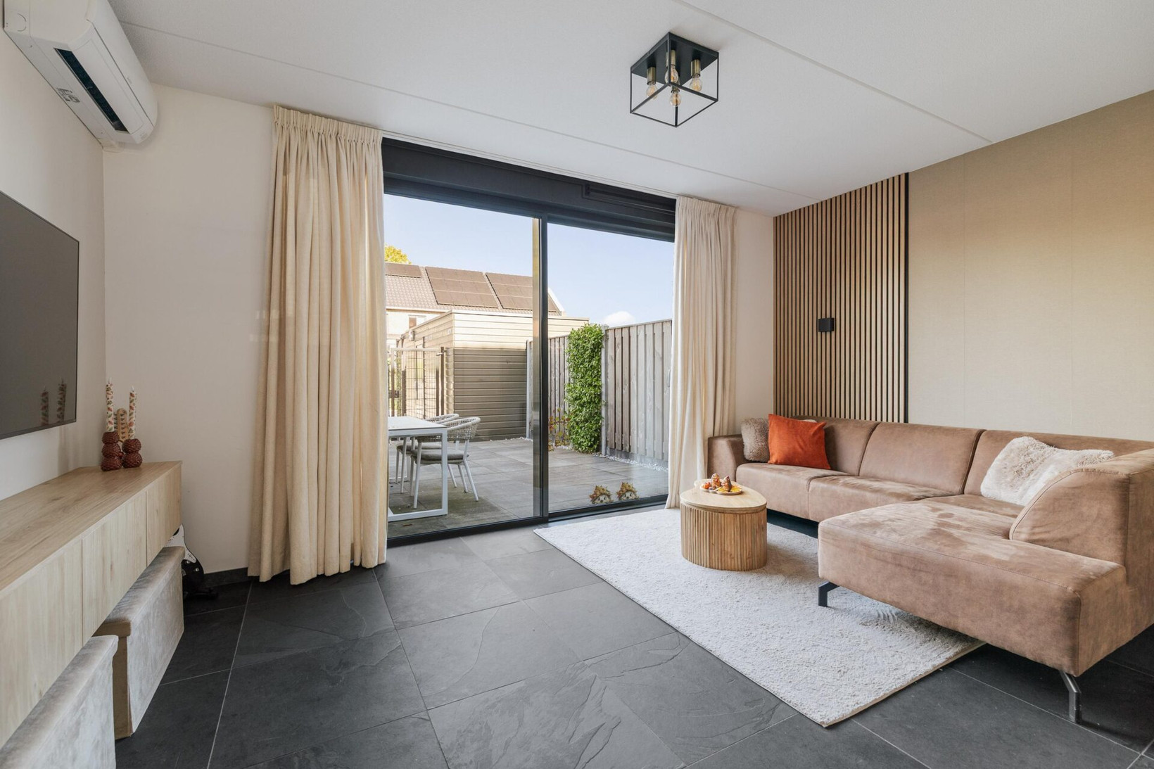Tussenwoning te koop: Abraham Kuyperstraat 23, Twello
