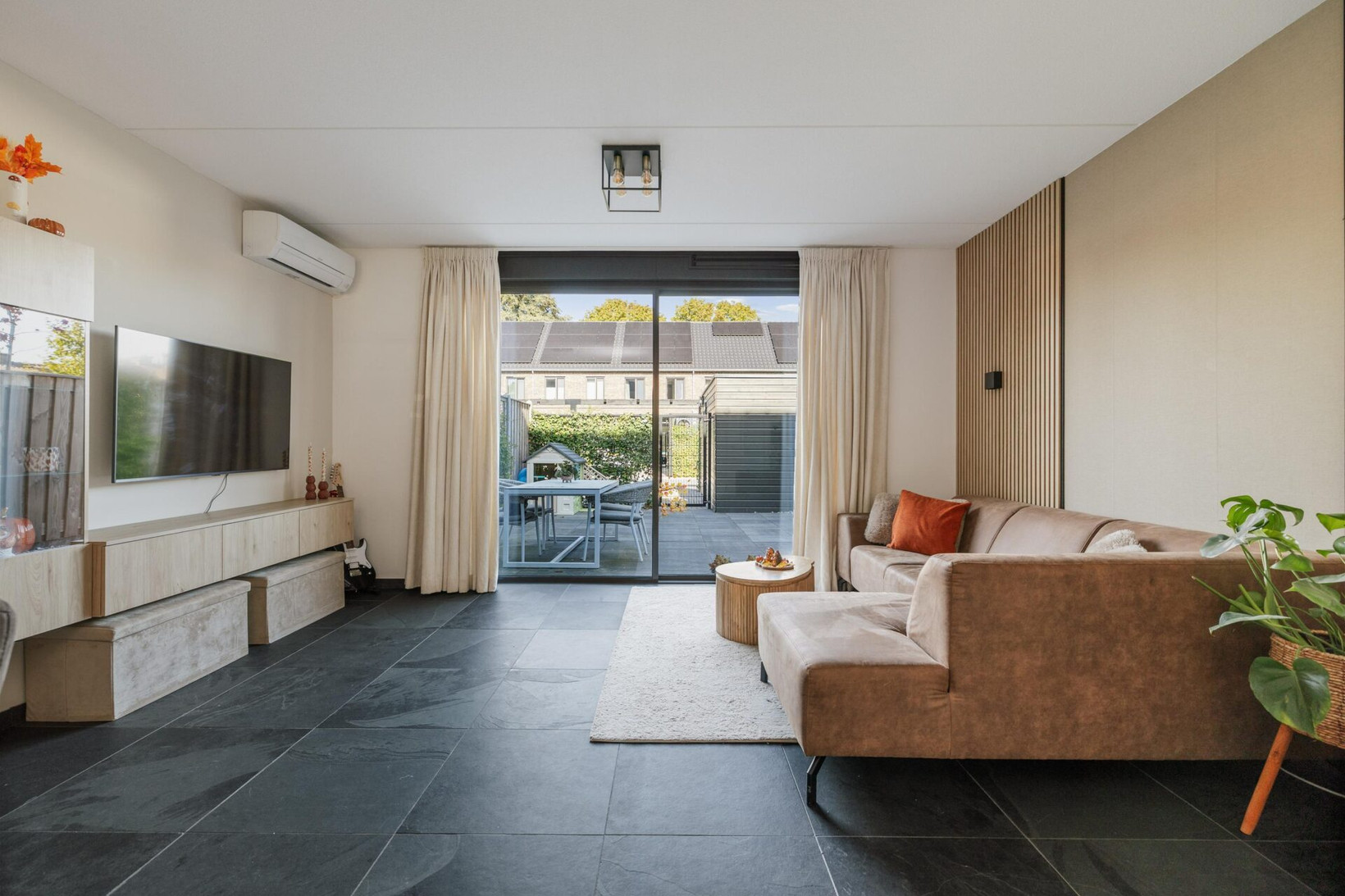 Tussenwoning te koop: Abraham Kuyperstraat 23, Twello