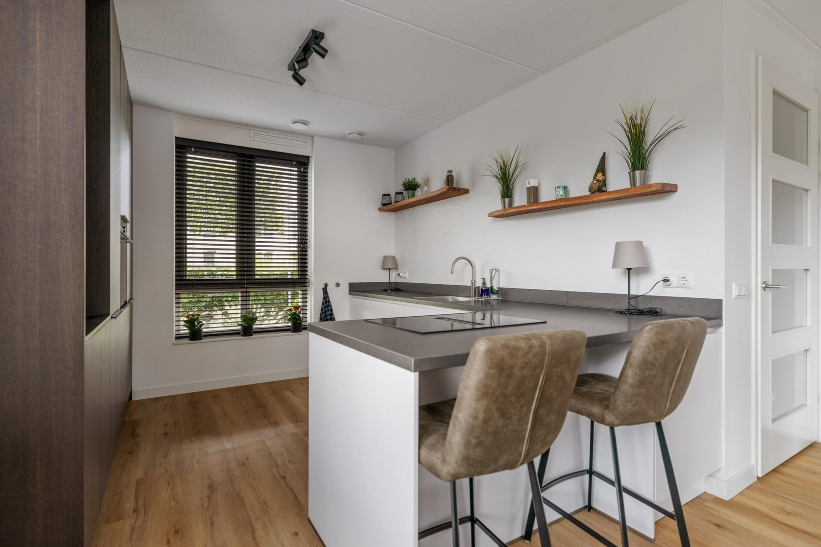 Hoekwoning te koop: Stobbenakker 49, Twello