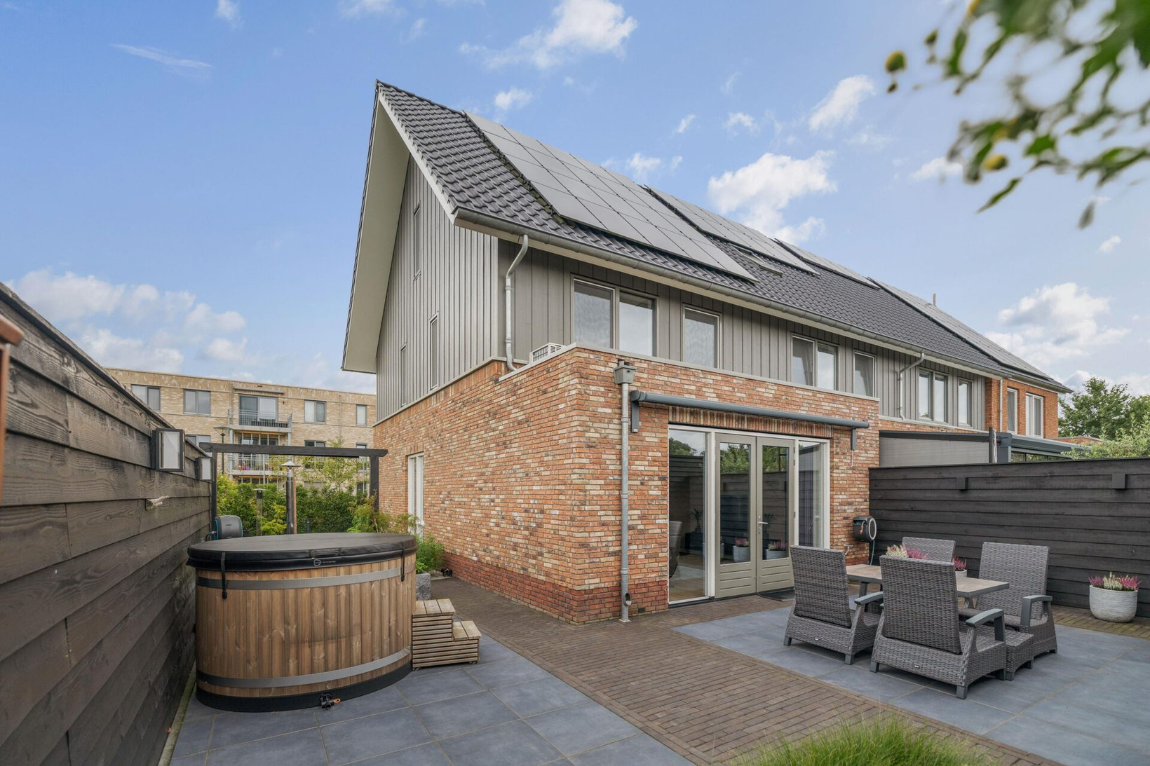 Hoekwoning te koop: Stobbenakker 49, Twello
