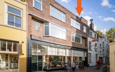 Grote Overstraat 79