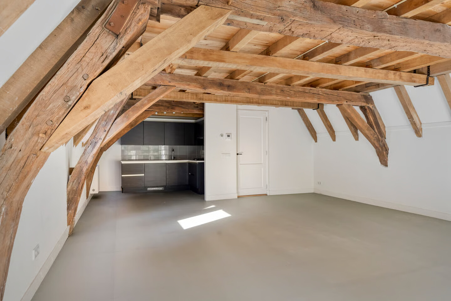 Appartement te koop: Spijkerboorsteeg 37, Deventer