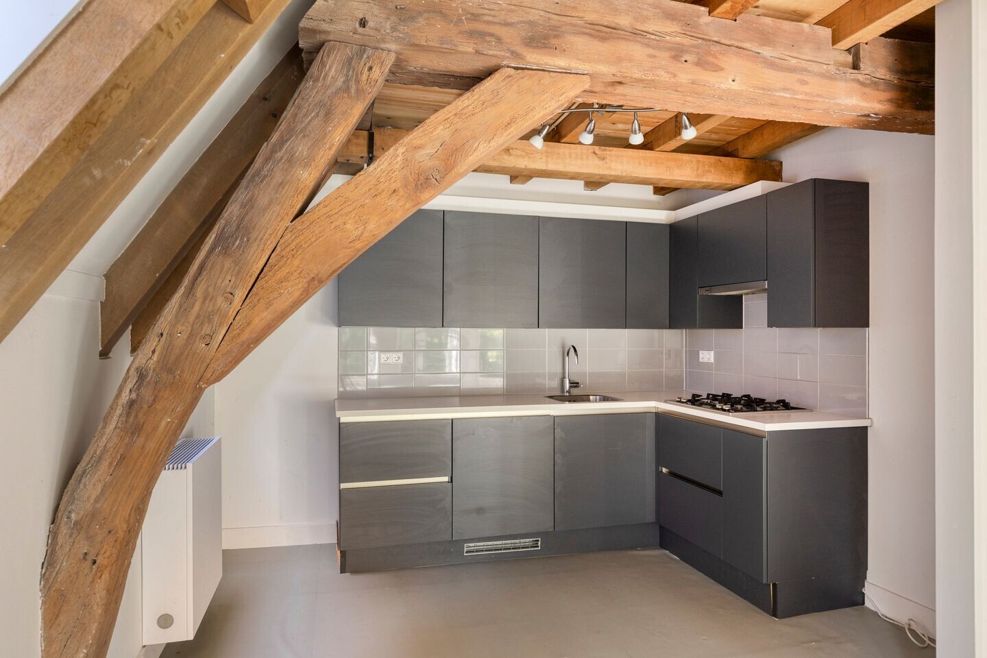 Appartement te koop: Spijkerboorsteeg 37, Deventer