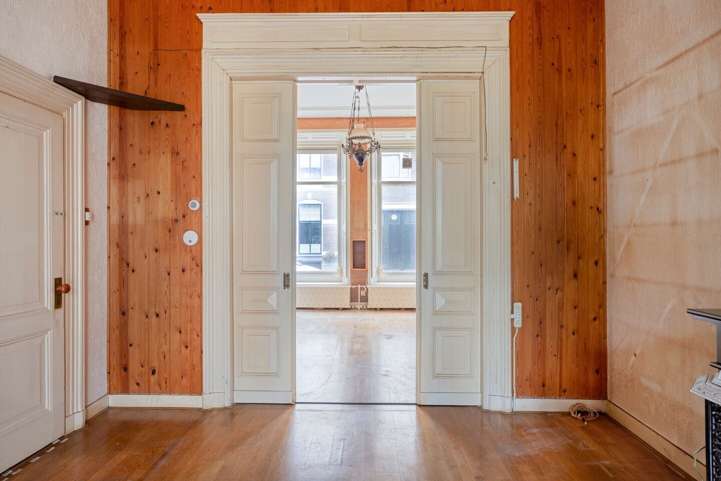 Tussenwoning te koop: Graaf van Burenstraat 30, Deventer