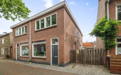 Perestraat 26