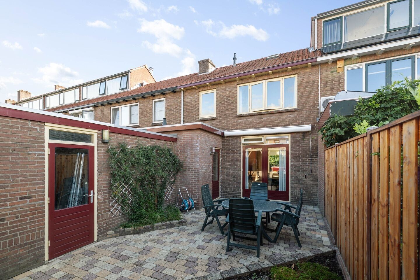 Tussenwoning te koop: Thomas a Kempisstraat 53, Deventer