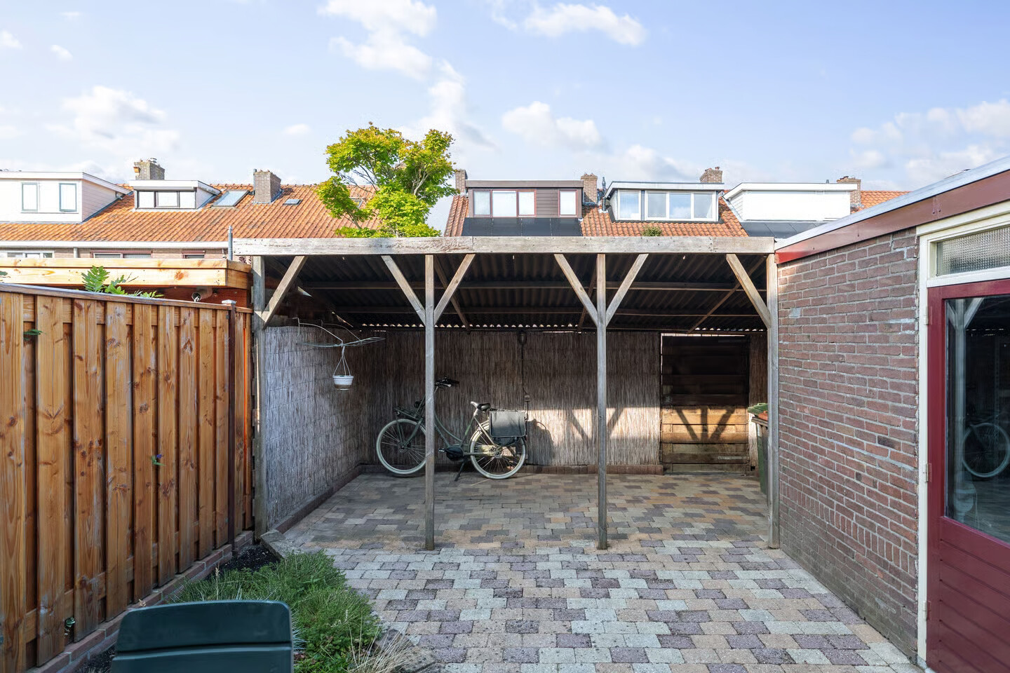 Tussenwoning te koop: Thomas a Kempisstraat 53, Deventer
