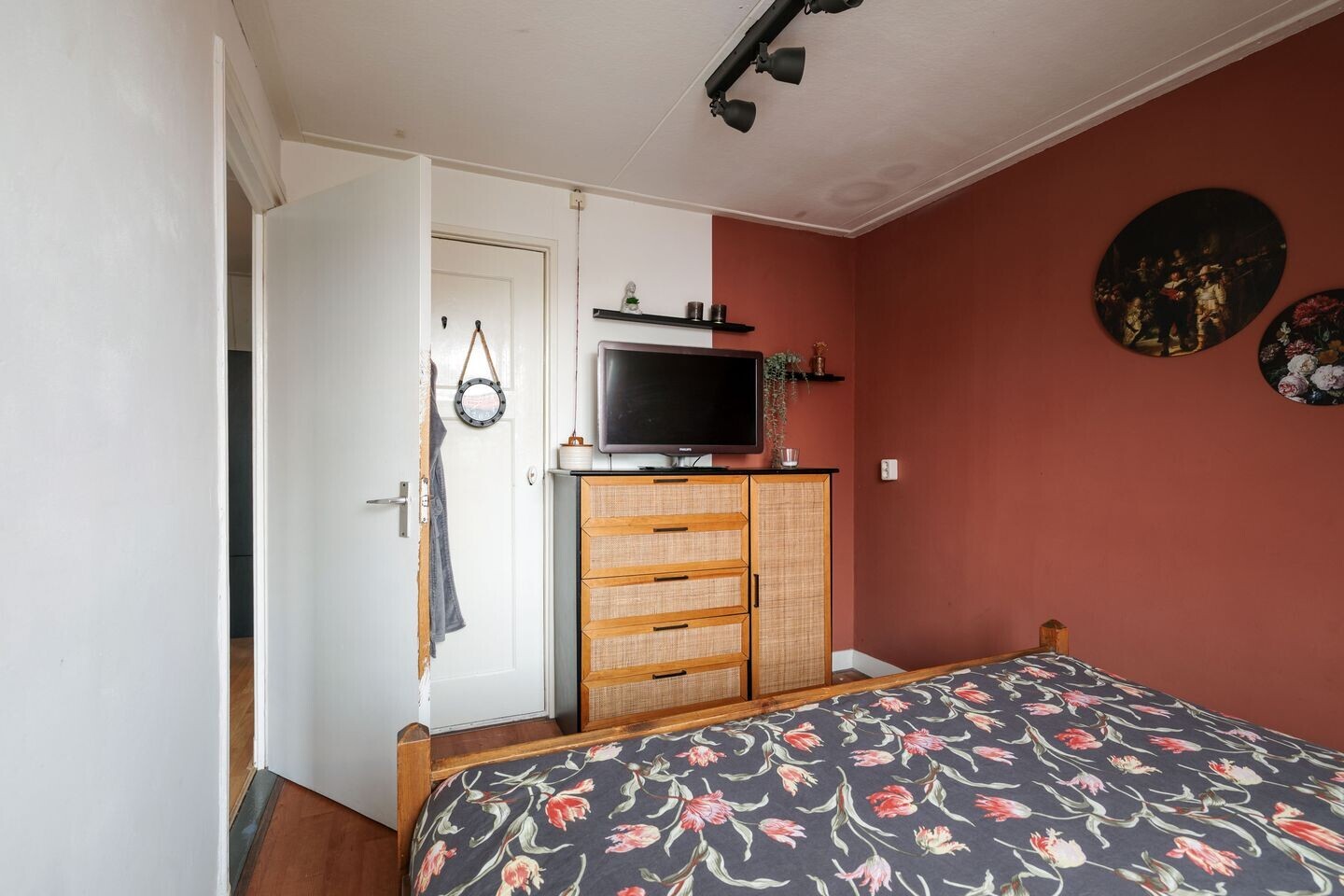 Tussenwoning te koop: Diepenveenseweg 119, Deventer