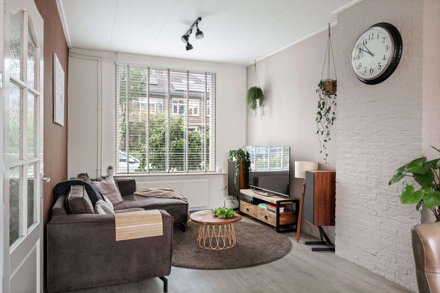 Tussenwoning te koop: Diepenveenseweg 119, Deventer
