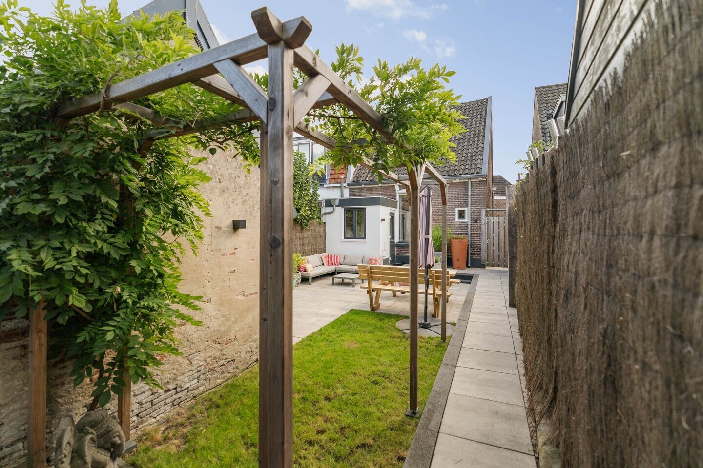Hoekwoning te koop: Het Groene Dijkje 25, Deventer