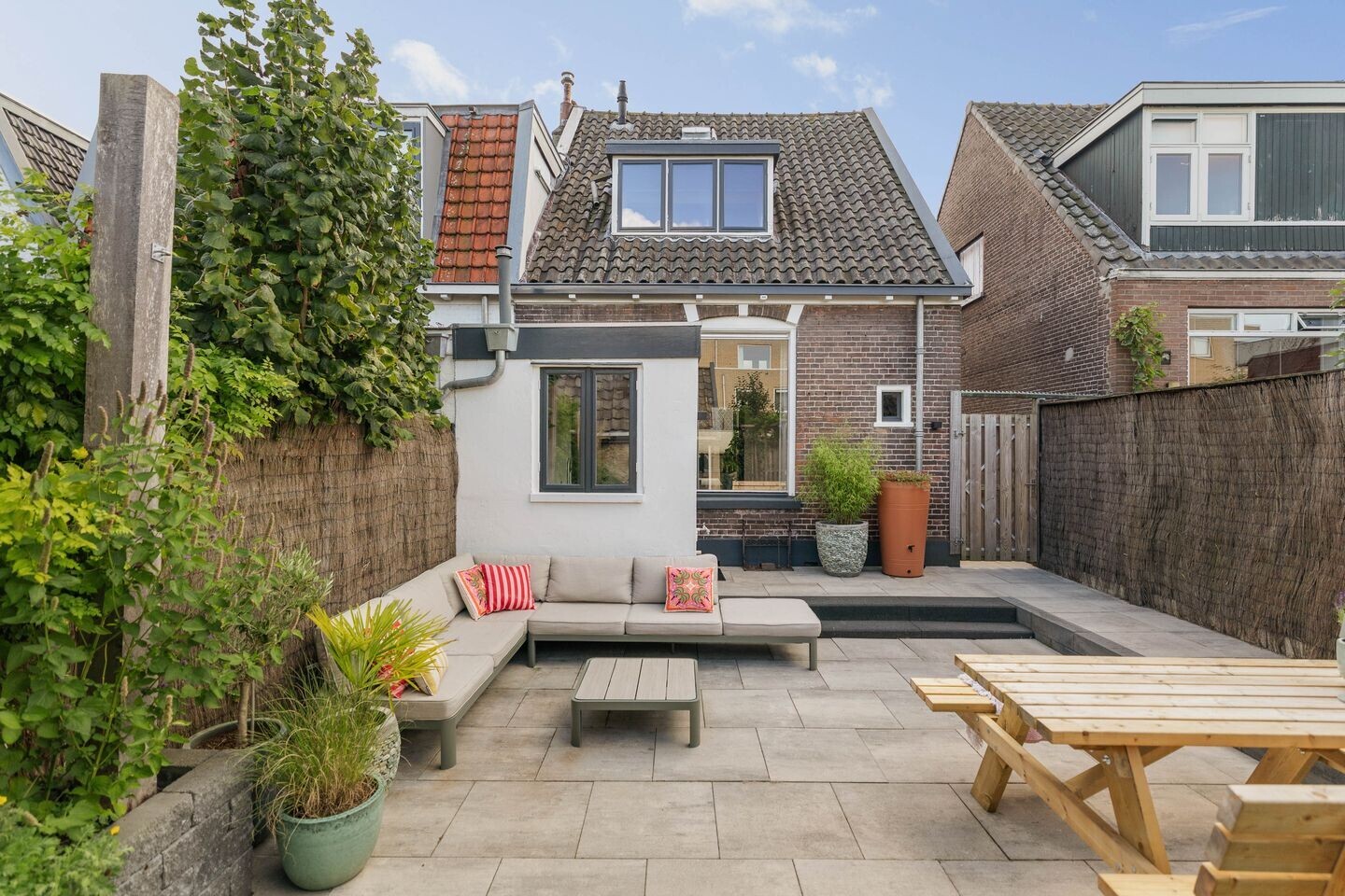 Hoekwoning te koop: Het Groene Dijkje 25, Deventer