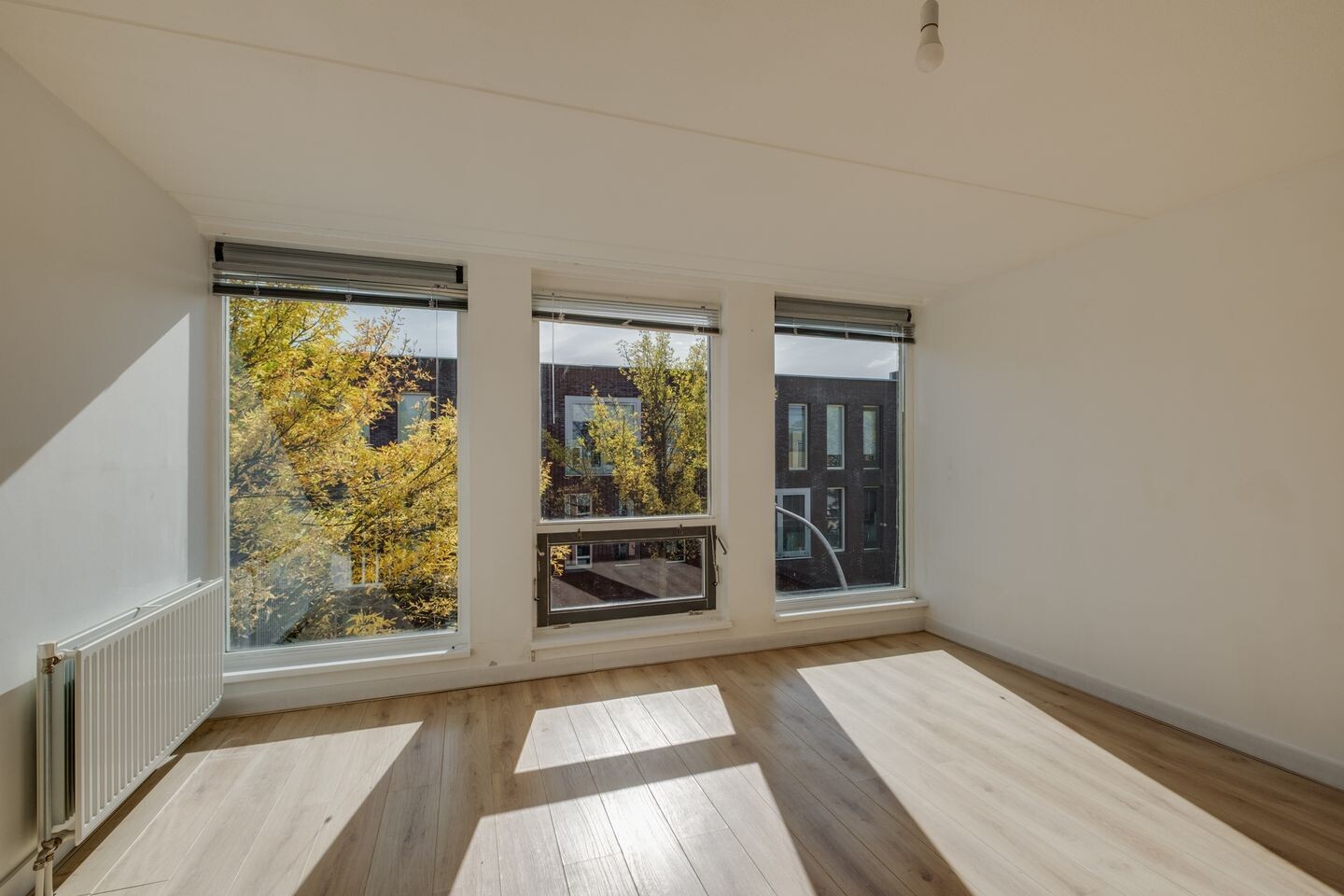 Tussenwoning te koop: Middelweg 12, Deventer