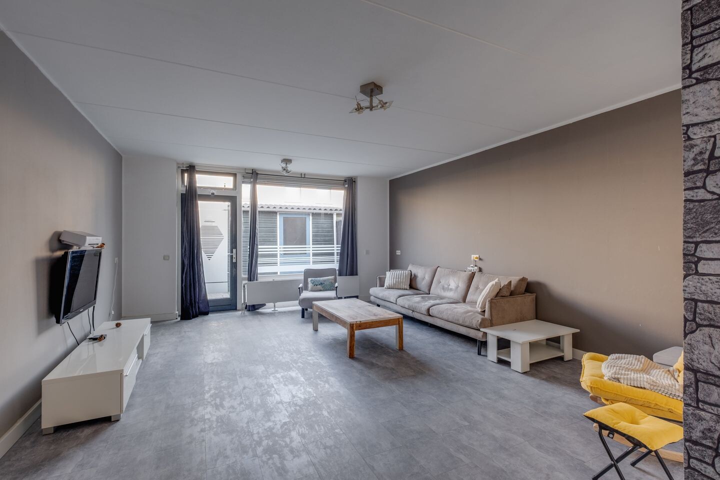 Tussenwoning te koop: Middelweg 12, Deventer