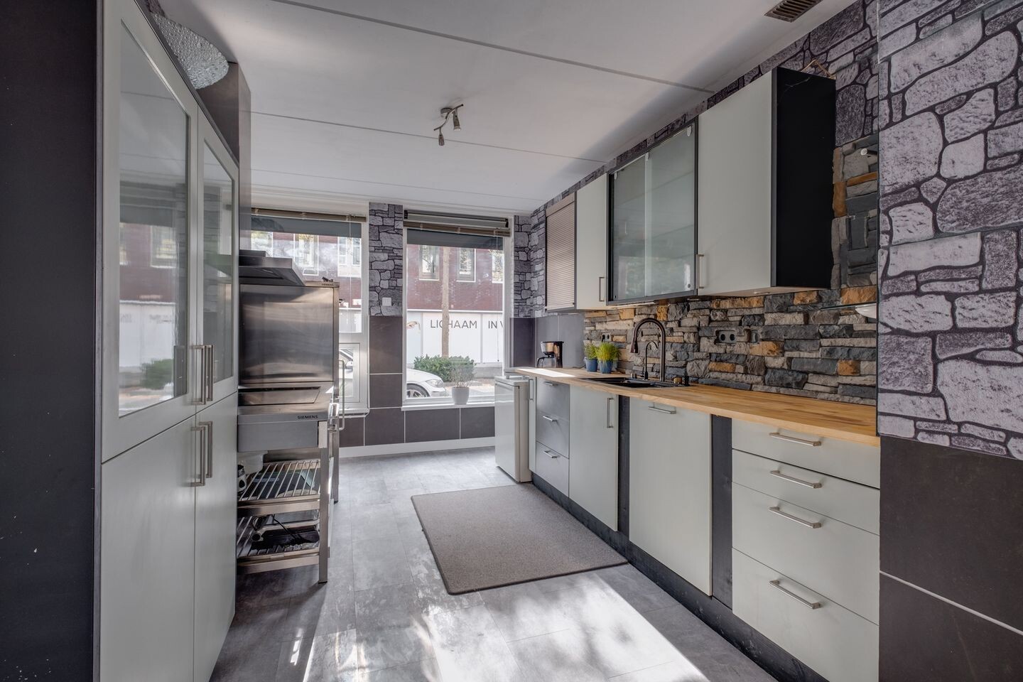 Tussenwoning te koop: Middelweg 12, Deventer