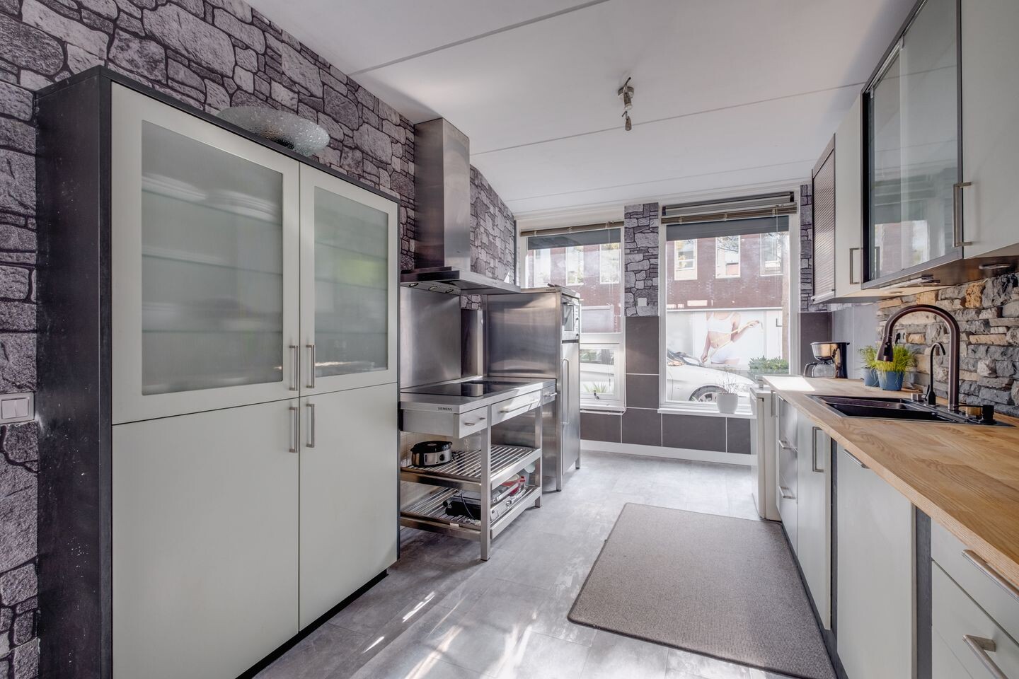 Tussenwoning te koop: Middelweg 12, Deventer