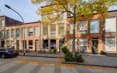 Middelweg 12