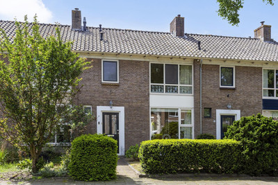 Scharfstraat 12