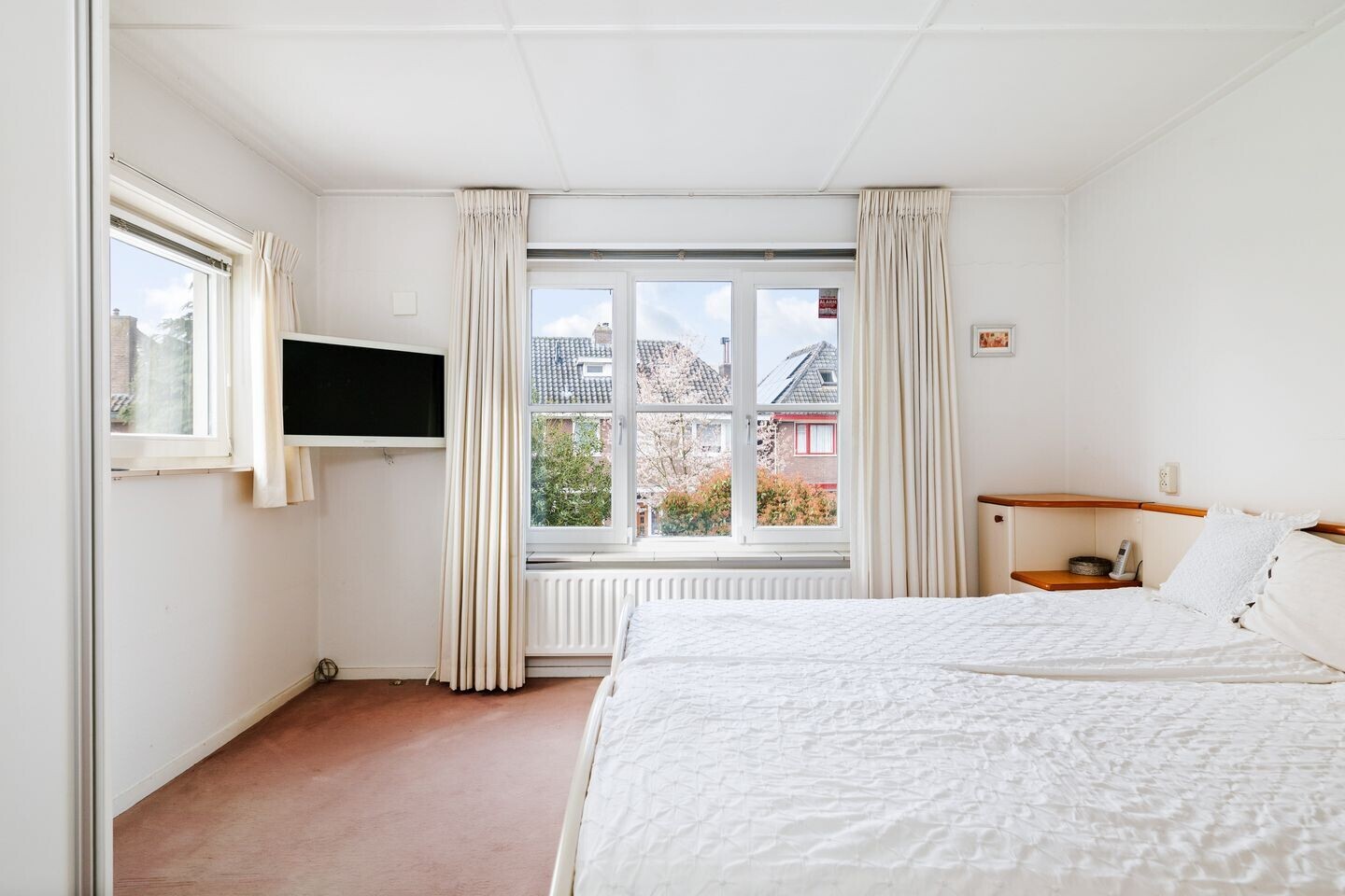Twee-onder-één-kap te koop: Van Oldenielstraat 3, Deventer