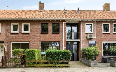 Kosterstraat 10