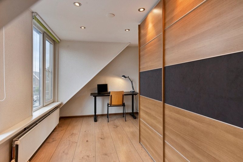 Hoekwoning te koop: Veenweg 100, Deventer
