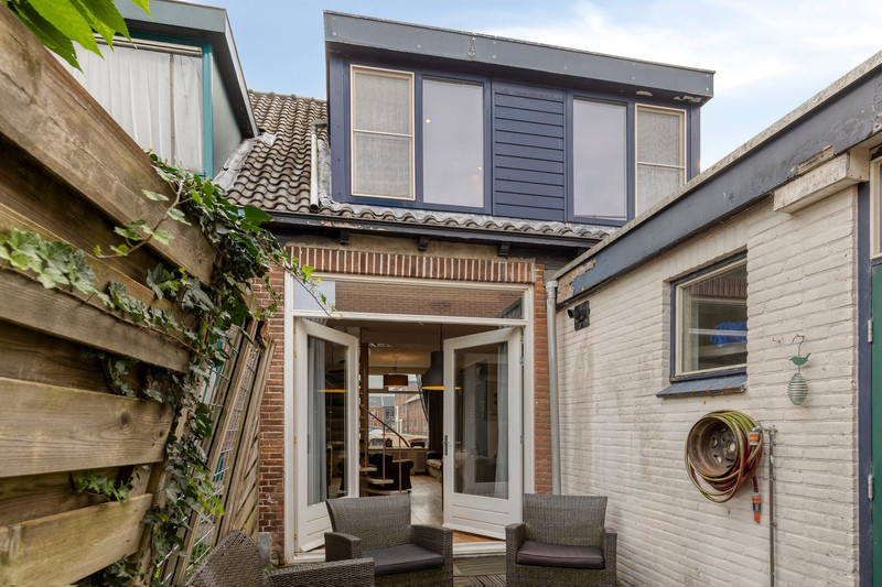 Hoekwoning te koop: Veenweg 100, Deventer