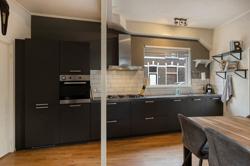Hoekwoning te koop: Veenweg 100, Deventer
