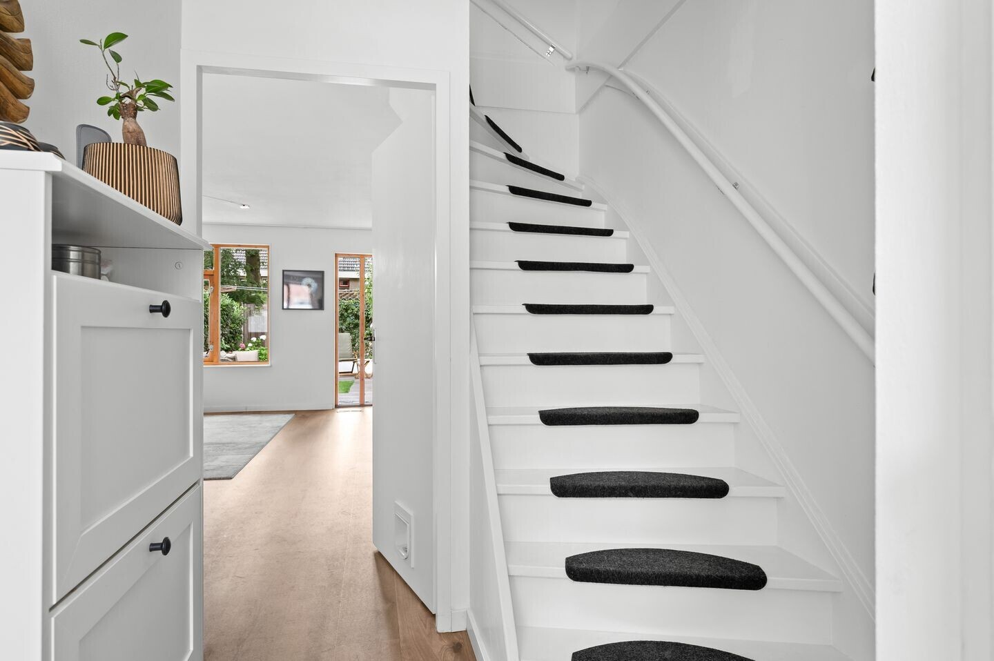 Tussenwoning te koop: Esdoornlaan 29, Deventer
