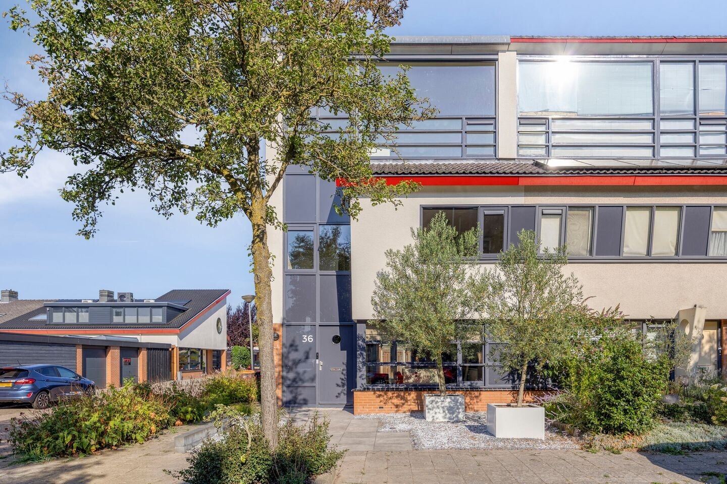 Hoekwoning te koop: Aletta Jacobsstraat 36, Deventer
