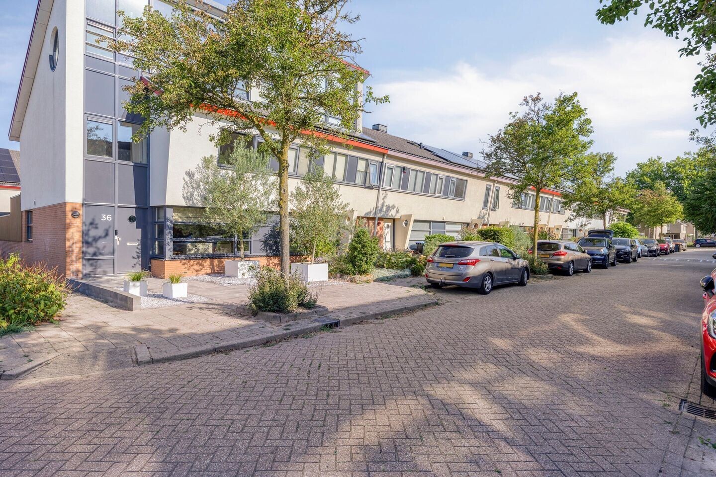Hoekwoning te koop: Aletta Jacobsstraat 36, Deventer