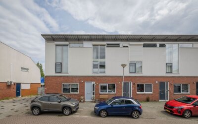 Rosa Manusstraat 12