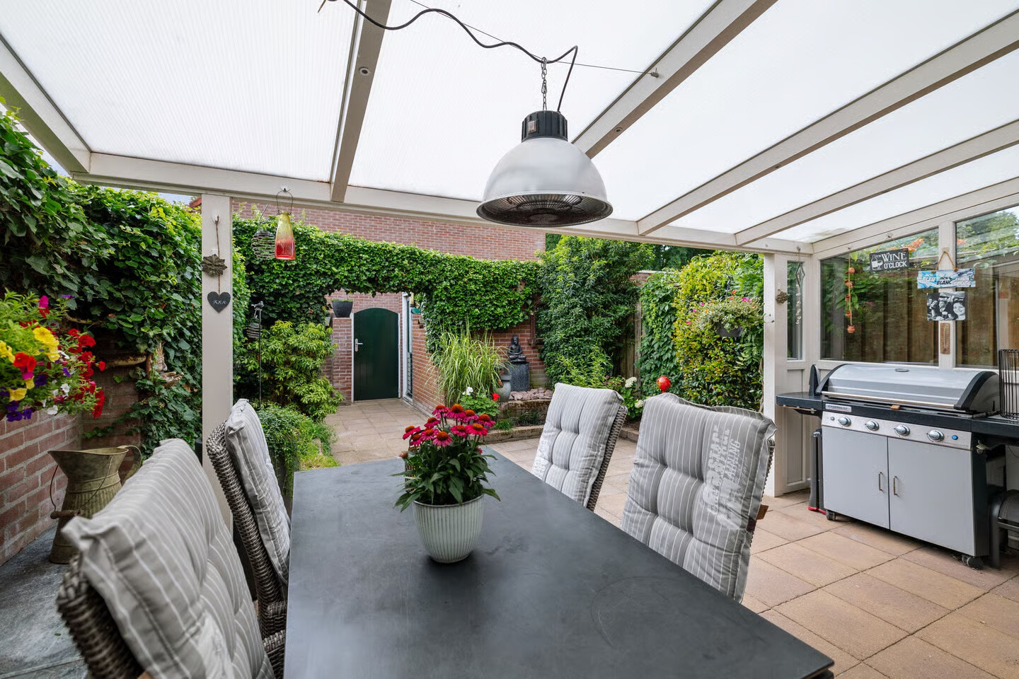 Hoekwoning te koop: Salomonszegel 86, Deventer