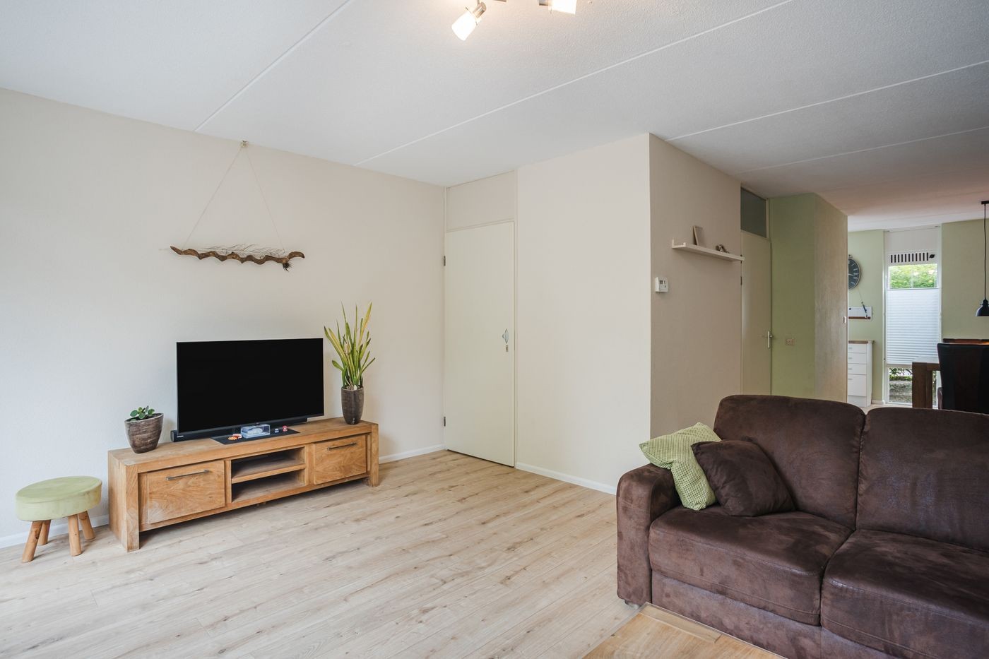Tussenwoning te koop: Dovenetel 14, Deventer