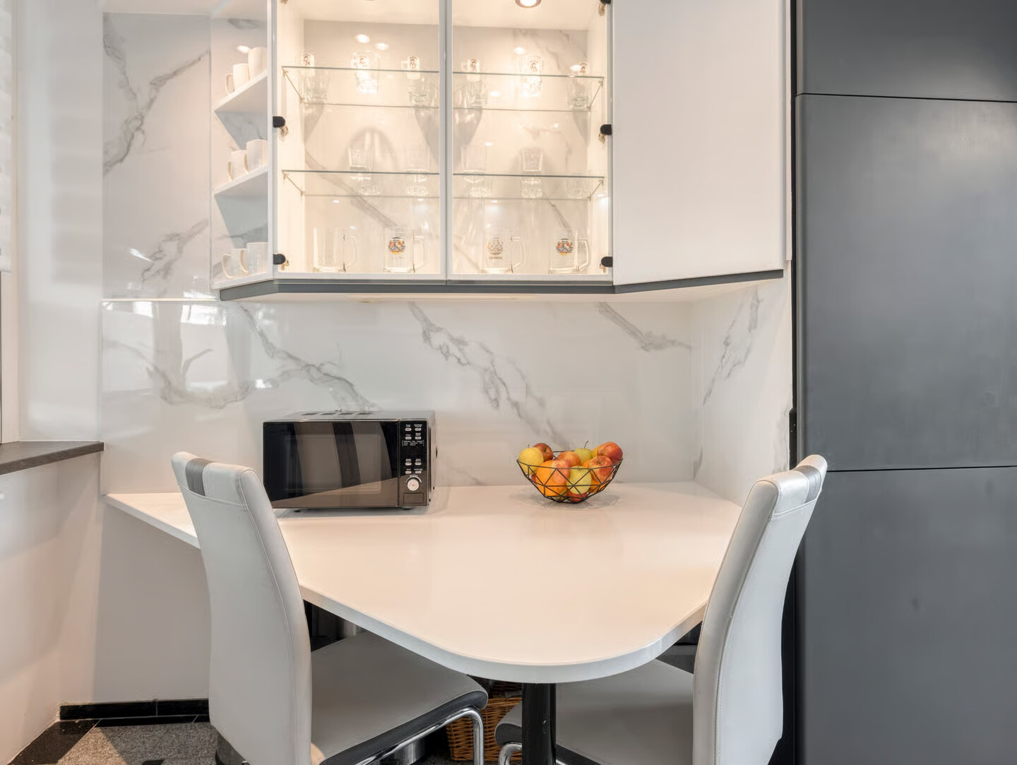 Tussenwoning te koop: Swanenburg 241, Deventer